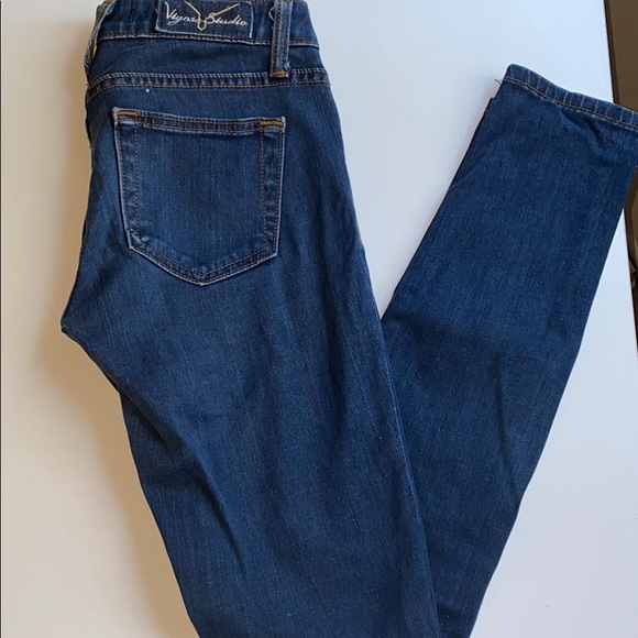 Vigoss Denim - Vigors Studio Mid Rise skinny jeans